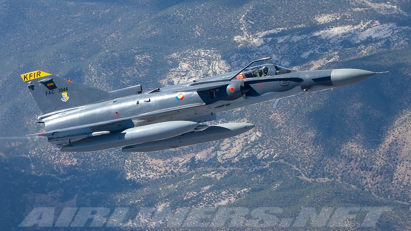 Bi phan doi mua Mirage 5, Pakistan xoay sang Kfir de doi dau An Do?-Hinh-15