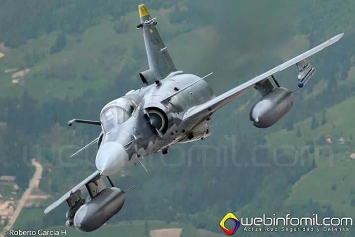 Bi phan doi mua Mirage 5, Pakistan xoay sang Kfir de doi dau An Do?-Hinh-8