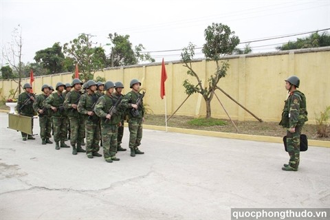 Can canh trang bi sung, giap cua linh dac nhiem Thu do