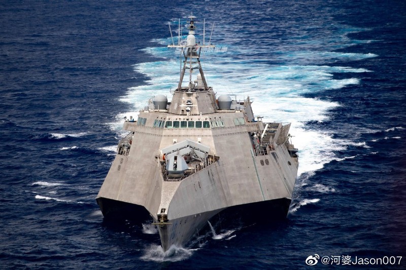 Tau USS Gabrielle Giffords tich hop xong ten lua 