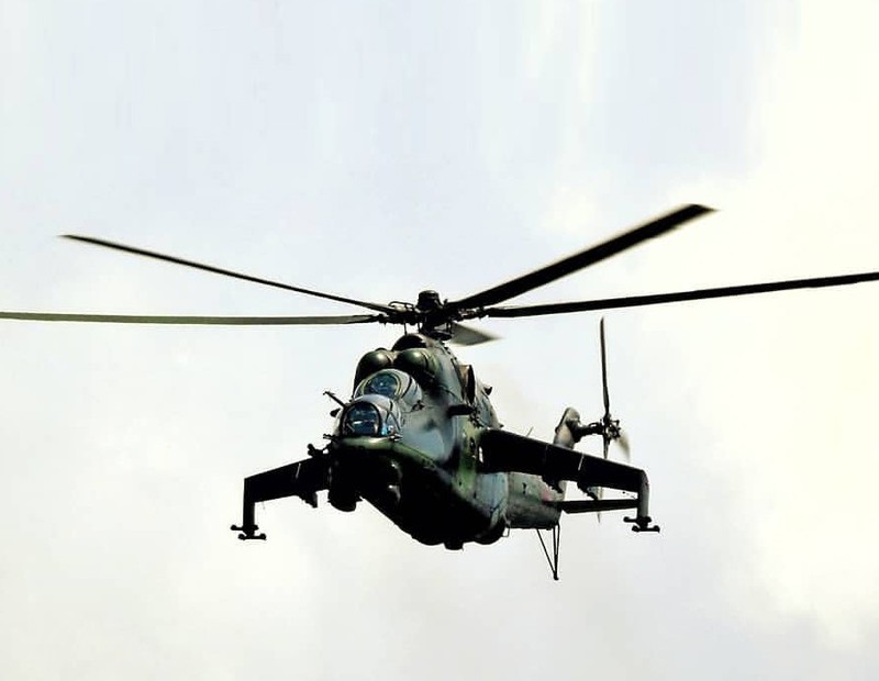 Bay qua thap, truc thang Mi-35 gay tan nan o Indonesia-Hinh-6