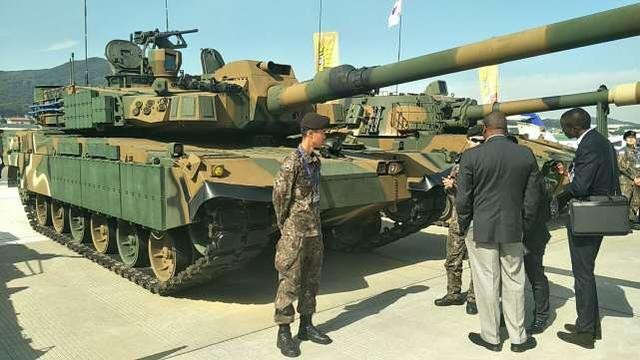 Xe tang K2 Black Panther co dong kem, bi che toi ta o Han Quoc