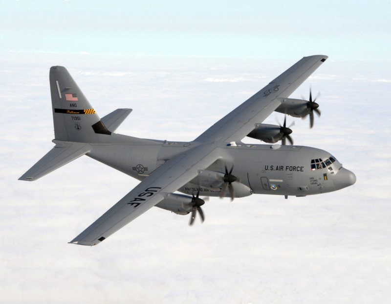 Lockheed Martin lap ky luc cuc soc voi may bay van tai C-130 Hercules-Hinh-8