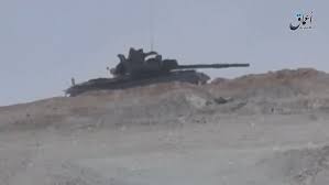 Xe tang T-62M cua Nga tan tanh o chien truong Idlib, Latakia-Hinh-7