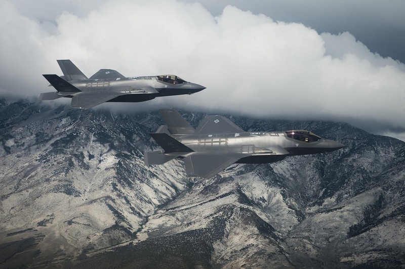 Tho Nhy Ky quyet giu F-35, phu nhan mua Su-35 cua Nga-Hinh-10