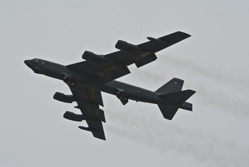 May bay B-52 My nghi roi cua so khi tap tran thi uy truoc Nga-Hinh-10