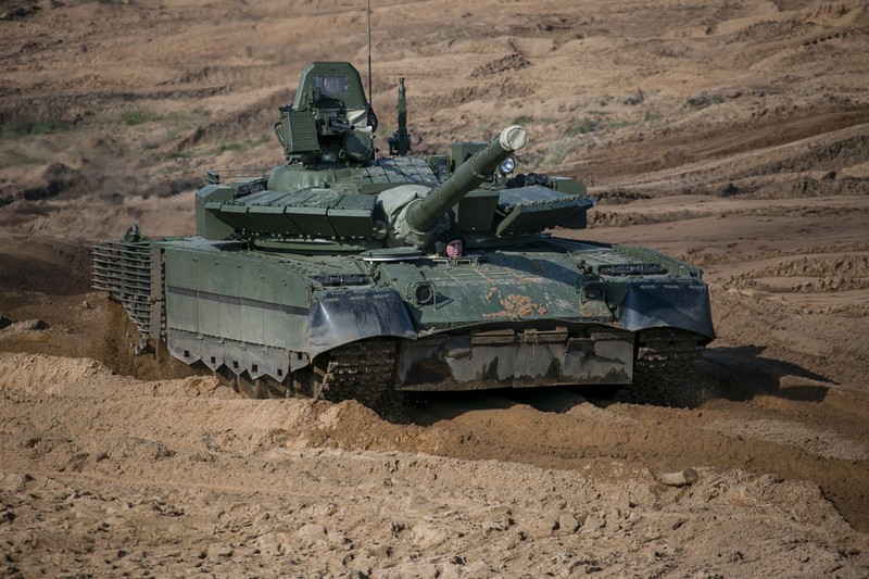Nga co them xe tang T-80BVM nang cap cuc manh, NATO so tai mat?-Hinh-11