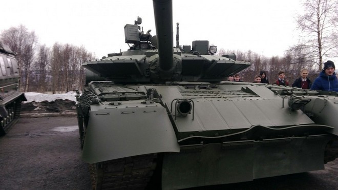 Nga co them xe tang T-80BVM nang cap cuc manh, NATO so tai mat?-Hinh-12