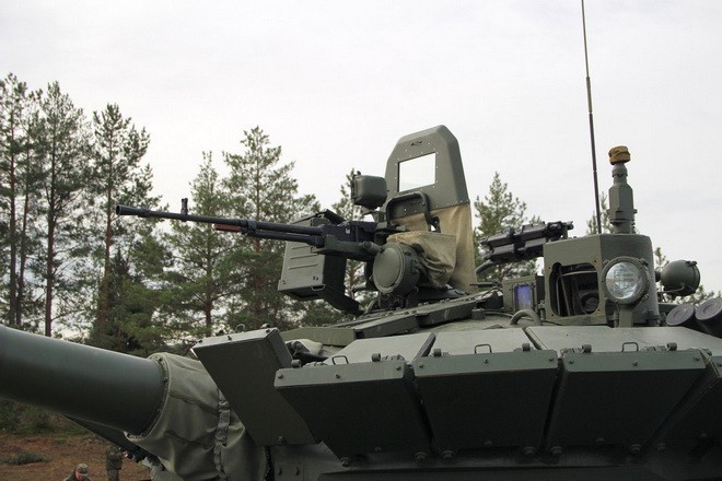 Nga co them xe tang T-80BVM nang cap cuc manh, NATO so tai mat?-Hinh-16