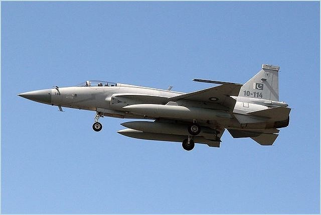 Trung Quoc ban tiem kich JF-17 Thunder cho Myanmar voi gia re khong tuong-Hinh-14