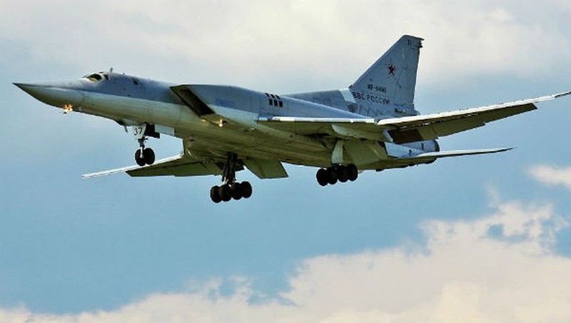 Oanh tac co Tu-22M3 xuat hien o Iran, vi sao Israel cung 