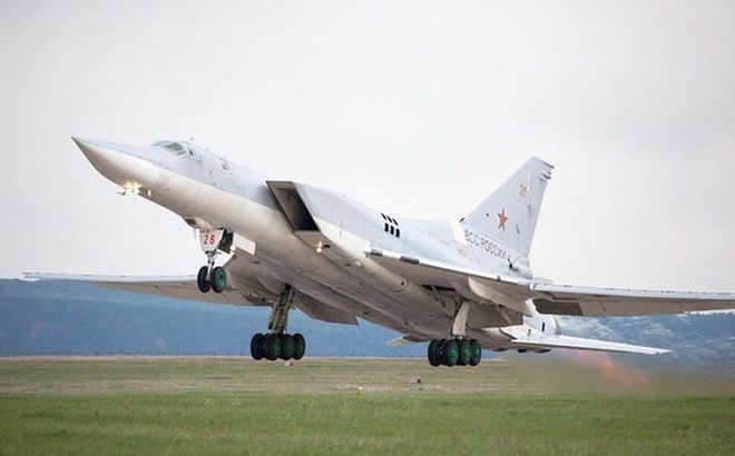 Sau nang cap, Tu-22M3M cua Nga co the mang duoc rat nhieu ten lua sieu thanh Kinzhal-Hinh-4