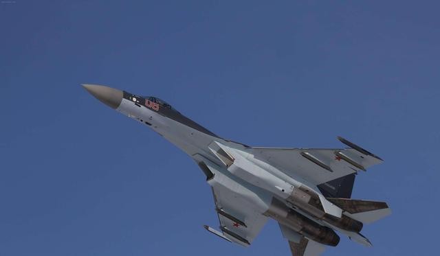 Phan tich vu khi: Vi sao tiem kich Su-35 Nga xung dang la 