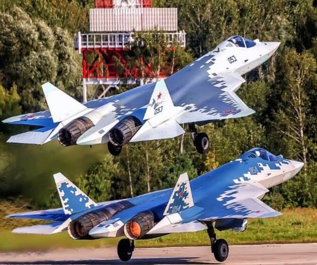 Khong quan Israel nang loi: Tiem kich Su-57 cua Nga chi de... bay bieu dien-Hinh-4