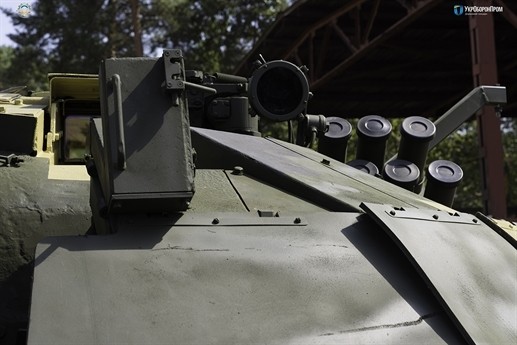 Tang thiep giap Ukraine manh len gap boi khi tiep nhan T-72AMT-Hinh-3