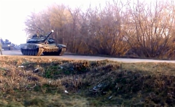 Tang thiep giap Ukraine manh len gap boi khi tiep nhan T-72AMT-Hinh-8