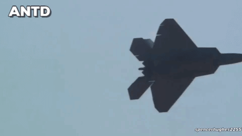 My dua phi doi F-22 Raptor ve nuoc... Iran tam thoat hiem nguy can ke?-Hinh-2