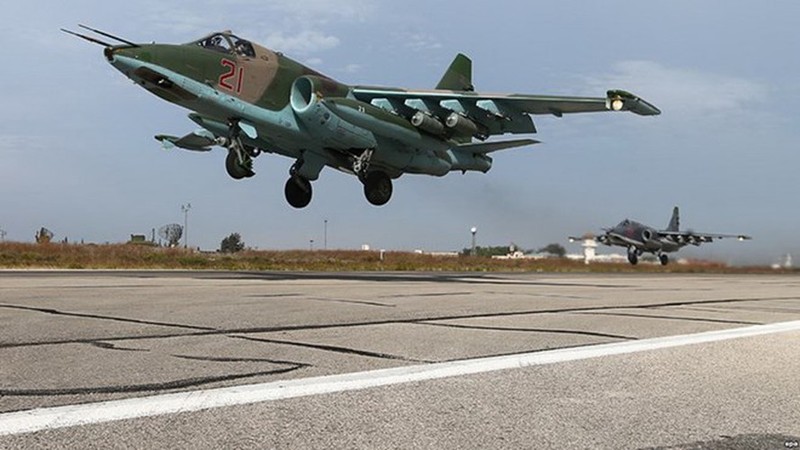 Khong quan Nga tung cuong kich Su-25 vao chien truong Idlib doi dau Tho Nhi Ky-Hinh-10