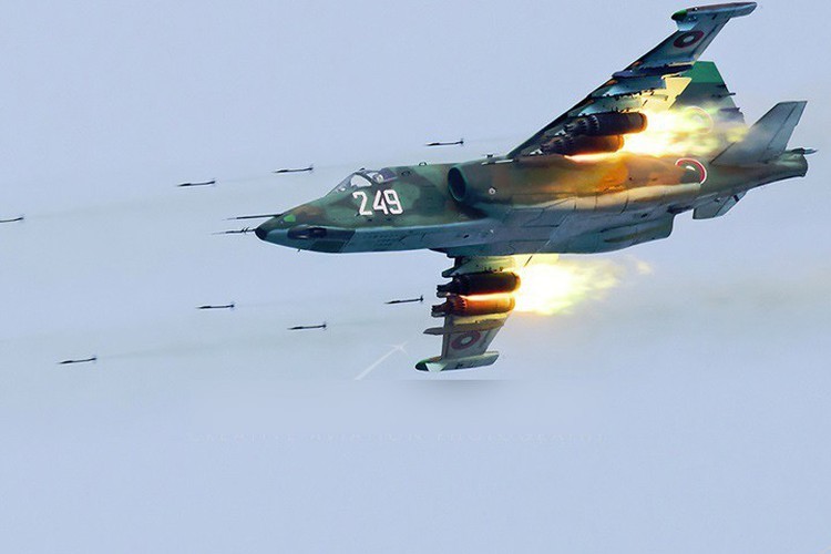 Khong quan Nga tung cuong kich Su-25 vao chien truong Idlib doi dau Tho Nhi Ky-Hinh-2