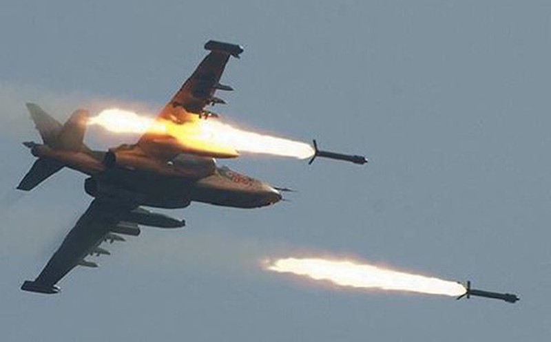 Khong quan Nga tung cuong kich Su-25 vao chien truong Idlib doi dau Tho Nhi Ky-Hinh-6