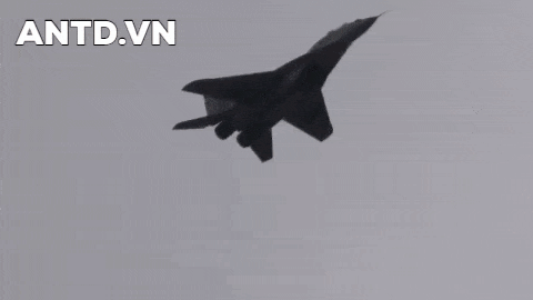 MiG-29SM Syria no tan tanh, phi cong thiet mang, nghi bi Tho Nhi Ky ban ha?