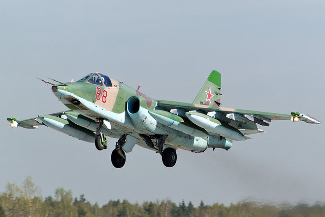 “Xe tang bay” Su-25: Suc manh cua qua khu - hien tai va tuong lai-Hinh-3