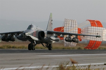 “Xe tang bay” Su-25: Suc manh cua qua khu - hien tai va tuong lai-Hinh-6