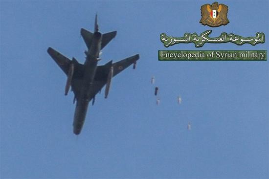 Vi sao “ong gia gan” Su-22 van la ac mong cua luc luong phien quan Syria?-Hinh-11
