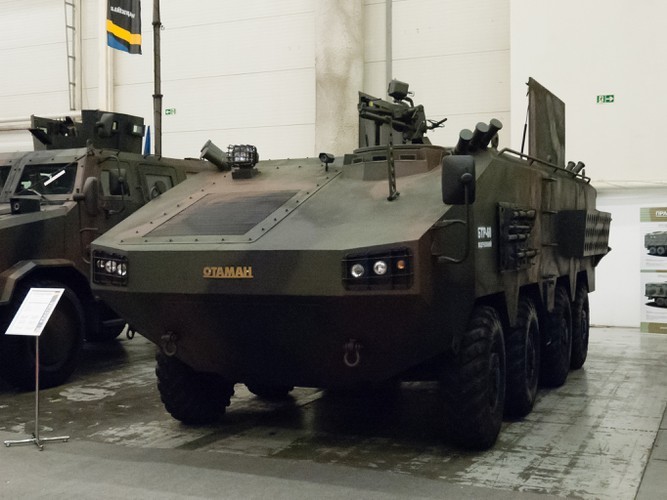 Quay lung hoan toan voi Nga, Ukraine trinh lang xe thiet giap chuan NATO-Hinh-6