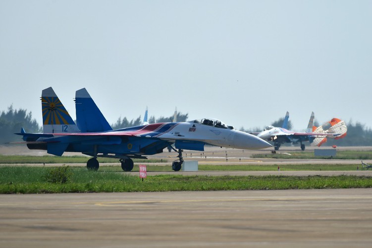 Su-27 Nga roi rat gan vi tri nhom tau chien NATO, chuyen gi da xay ra?-Hinh-8