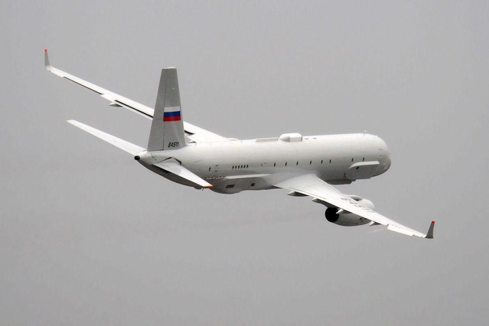 Nga dieu sieu trinh sat Tu-214R den Syria, 