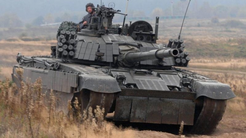 My bat ngo mua loat xe tang T-72, T-80UD va T-84 Oplot cua Ukraine: Muc dich la gi?-Hinh-4