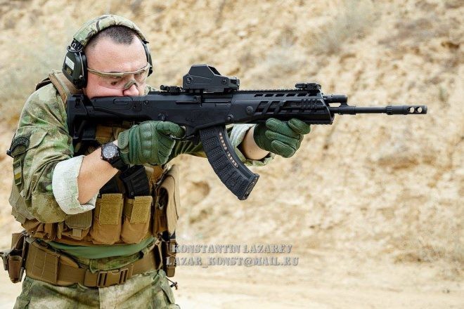 Giai ma sung truong AK-Alfa: Phien ban AK-47 nang cap cuc chat cua Israel-Hinh-11