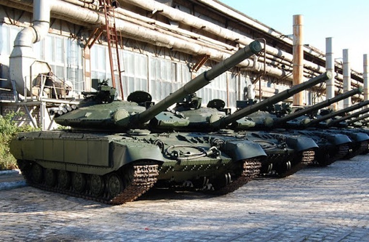 Tan dung hang thua tu Nga, Ukraine tao goi nang cap tang T-64B1M ban re khap noi-Hinh-14