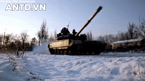 Tan dung hang thua tu Nga, Ukraine tao goi nang cap tang T-64B1M ban re khap noi
