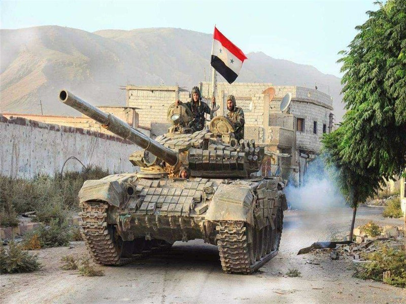 Nong: SAA dieu 20 xe tang T-90 tieu diet 500 phien quan, dap tan cuoc tien cong vao Idlib-Hinh-5