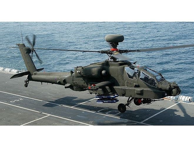 Chua kip thi uy, AH-64E Apache An Do da phai ha canh khan cap tren.. canh dong-Hinh-21
