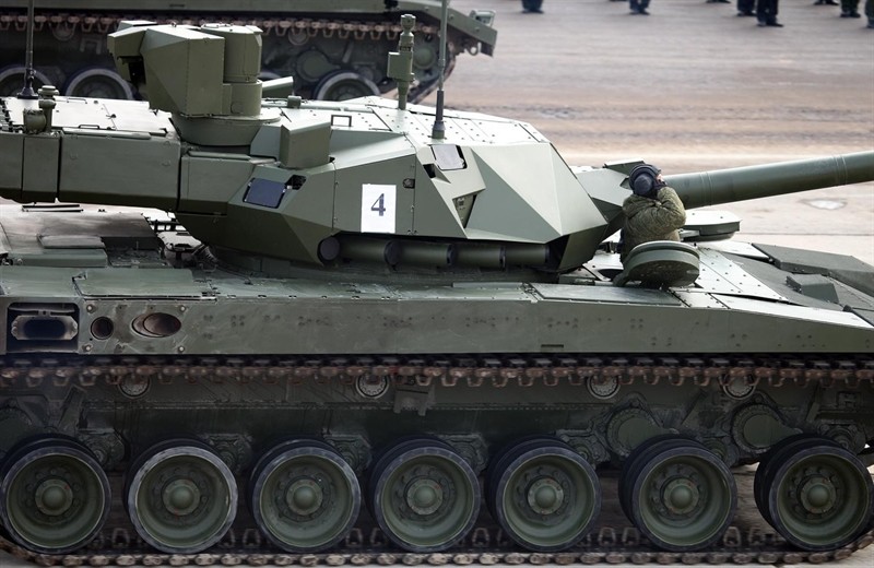 Thay doi lon tren xe tang Armata cua Nga: Trong phao 152mm bi loai bo-Hinh-5