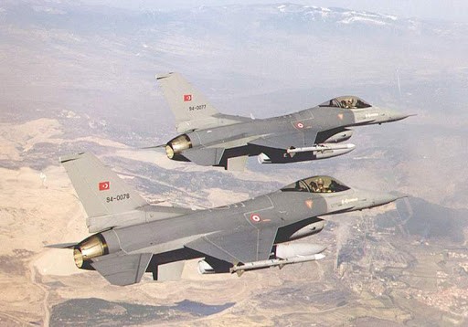 16 tiem kich F-16 Tho Nhi Ky quay dau bo chay khi bi Pantsir-S1 ngan chan