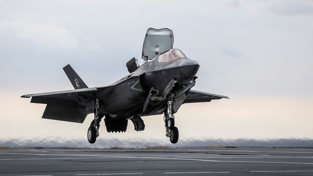 Chuyen gia My thua nhan su yeu kem cua F-35 truoc cac tiem kich Nga-Hinh-2