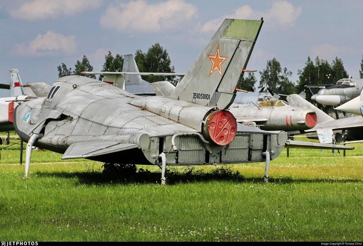 MiG-105 Lien Xo co 