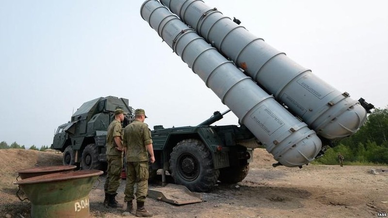 Het kien nhan voi ten lua S-300, Syria che bai khong thuong tiec-Hinh-6