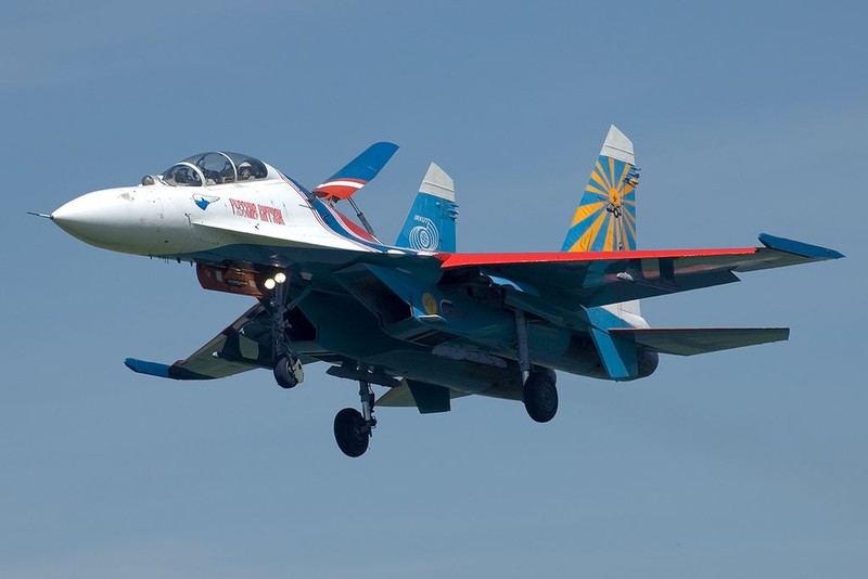 Bi mat Su-27 Lien Xo: Ra doi dua tren cong nghe F-15 cua My-Hinh-2