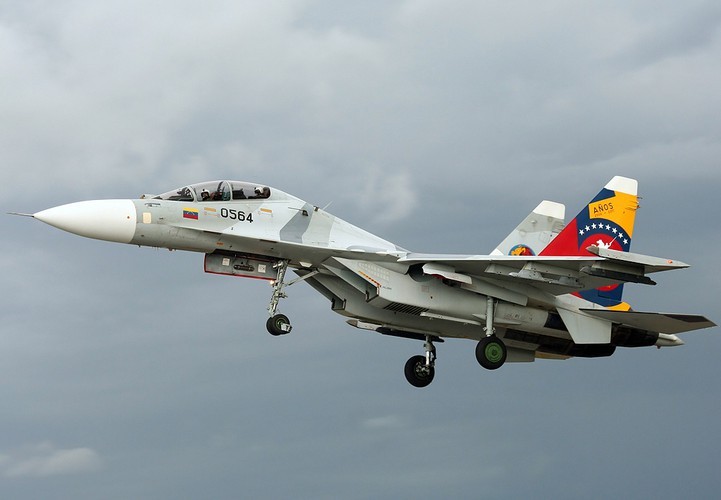 Venezuela de doa dung Su-30MK2 mang ten lua Kh-31 ban ha tau chien My-Hinh-15