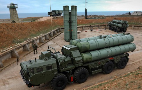 Nho phong khong S-400 Nga 