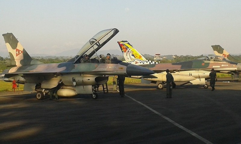 Lan dau F-16 va Su-30MK2 Venezuela phoi hop bay ho tong tau dau Iran-Hinh-17