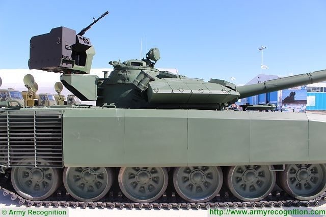 Kazakhstan trang bi xe tang T-72 do Tho Nhi Ky nang cap cuc manh-Hinh-3