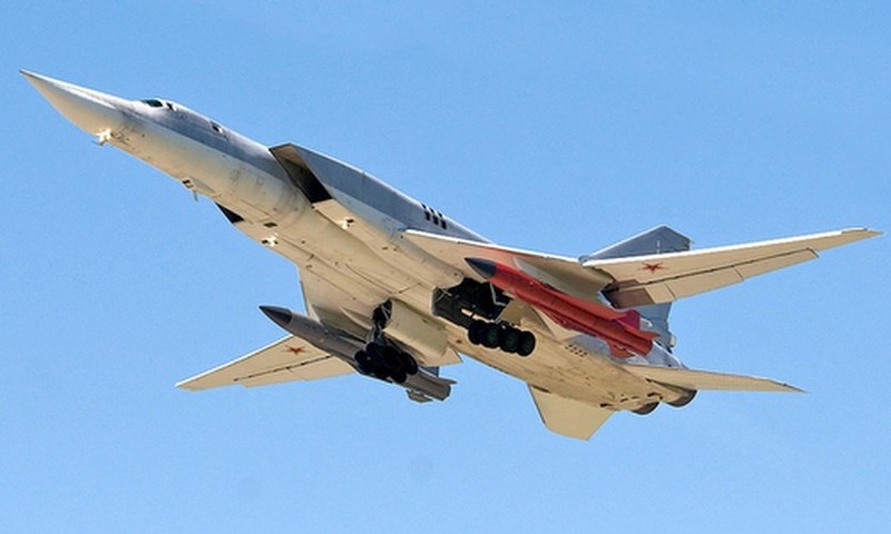 Khong phat trien may bay nem bom moi, Nga dat cuoc toan bo vao Tu-22M3M-Hinh-4