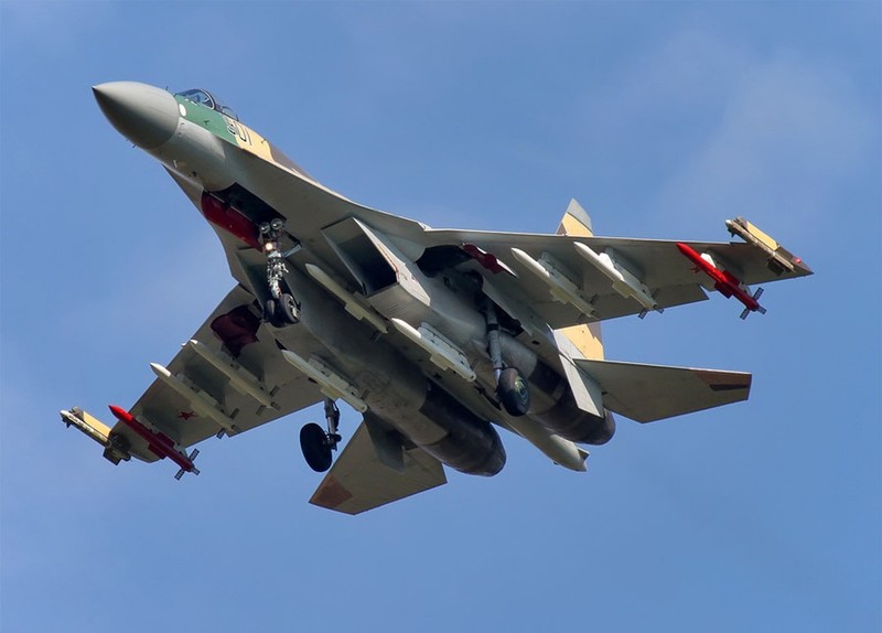 Khach hang ty USD cua Nga noi loi that long khi mua tiem kich Su-35-Hinh-5