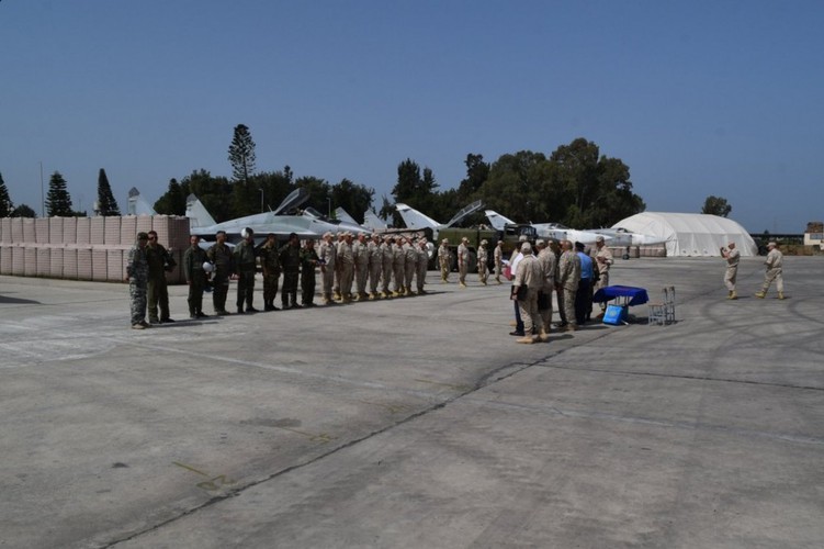 Coi thuong MiG-29 Syria, phong khong Tho Nhi Ky bi qua mat de dang-Hinh-3